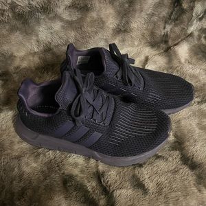 Adidas swift run purple